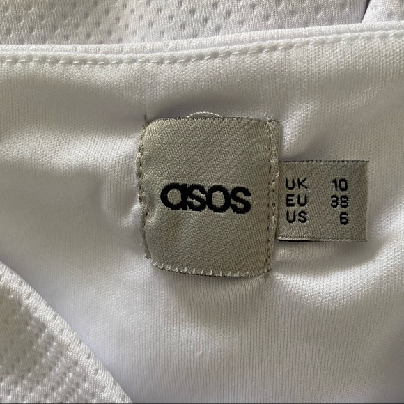 ASOS white bodycon dress - Picture 4 of 5